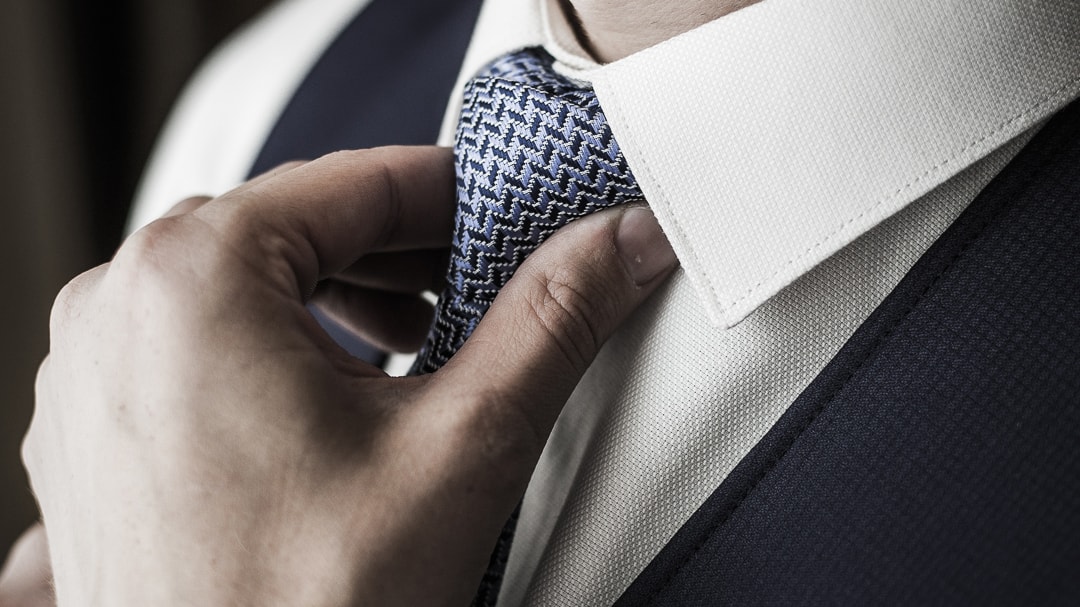 ディンプルの意味や種類は 作りやすいネクタイと崩れにくい作り方 スーツ男子
